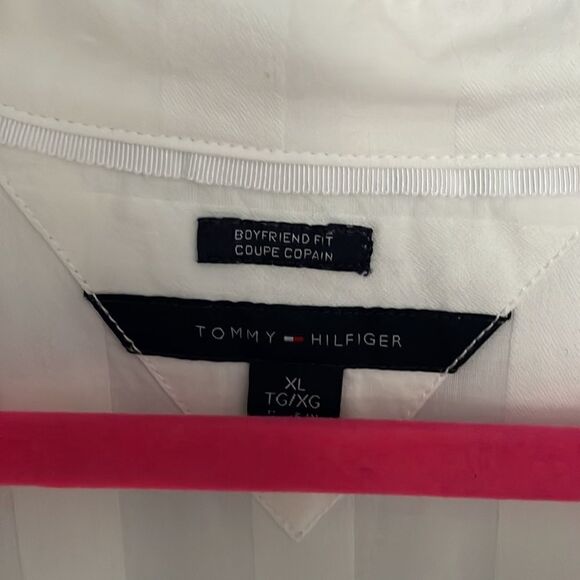 Tommy Hilfiger Boyfriend Fit XL Shirt - Picture 2 of 6